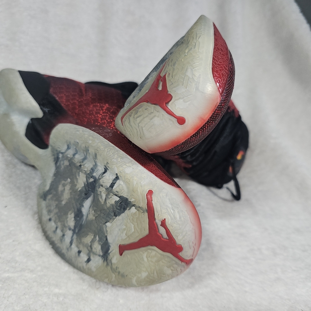 Size 11 ~ Air Jordan 30 "XXX" Gym Red (811006-601). - Picture 15 of 16